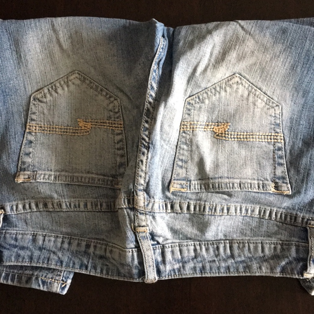 Capris - Picture 3 of 3